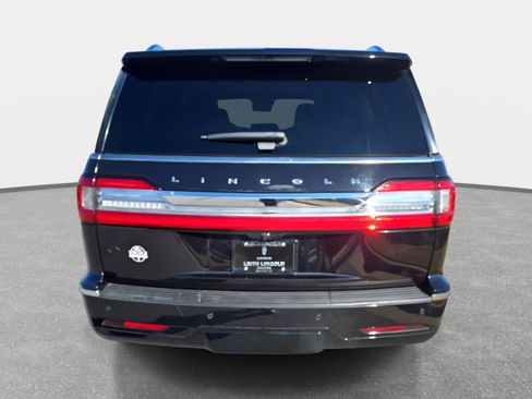 Used 2020 Lincoln Navigator L Reserve w/ Equipment Group 208A Reserve image 6