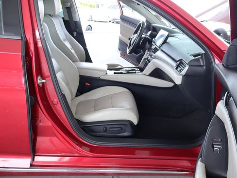 Used 2018 Honda Accord EX-L image 37