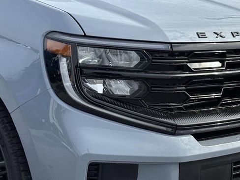 New 2026 Ford Expedition Platinum image 7