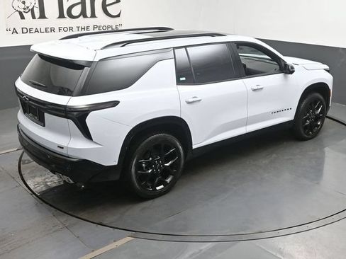 New 2026 Chevrolet Traverse RS w/ LPO, Floor Liner Package FWD image 19