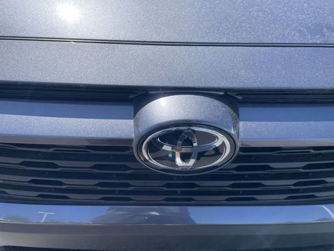 Used 2024 Toyota RAV4 XLE w/ Convenience Package image 10