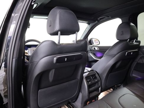 Used 2025 BMW X5 xDrive40i w/ M Sport Package AWD/4WD image 44