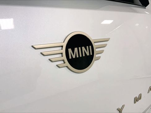 Used 2025 MINI Cooper Countryman SE w/ Comfort Package Max image 29