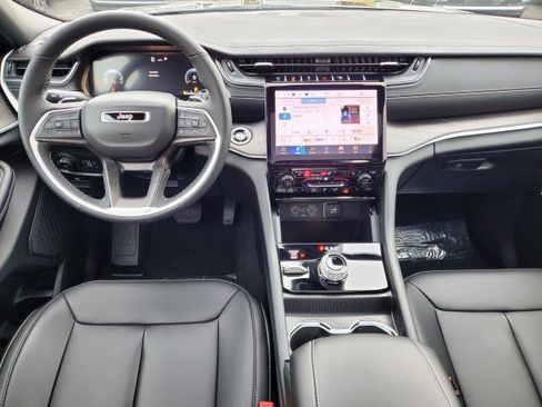 New 2025 Jeep Grand Cherokee L Limited image 22