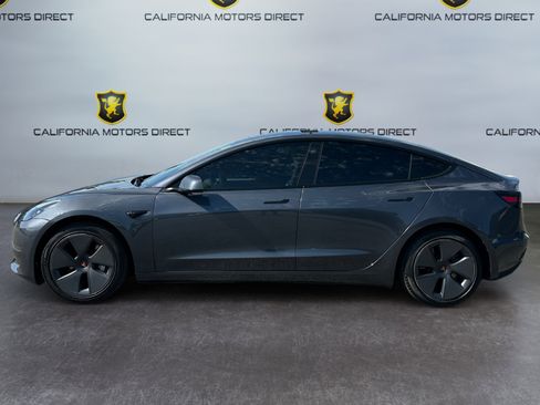 Used 2023 Tesla Model 3 Standard Range RWD image 2