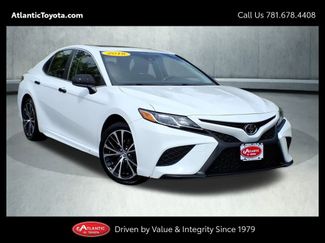 Certified 2018 Toyota Camry SE w/ Moonroof Package image 1