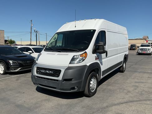 Used 2021 RAM ProMaster 2500 w/ Convenience Group FWD image 2