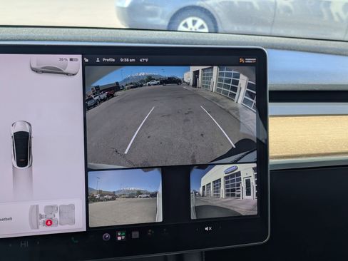 Used 2021 Tesla Model Y Long Range AWD/4WD image 26