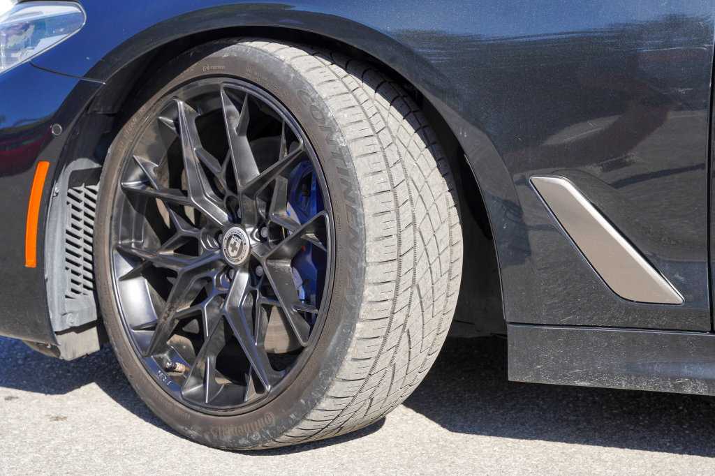 Used 2018 BMW M550i xDrive AWD/4WD image 6