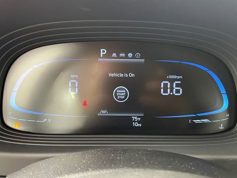 New 2026 Hyundai Venue SEL image 3