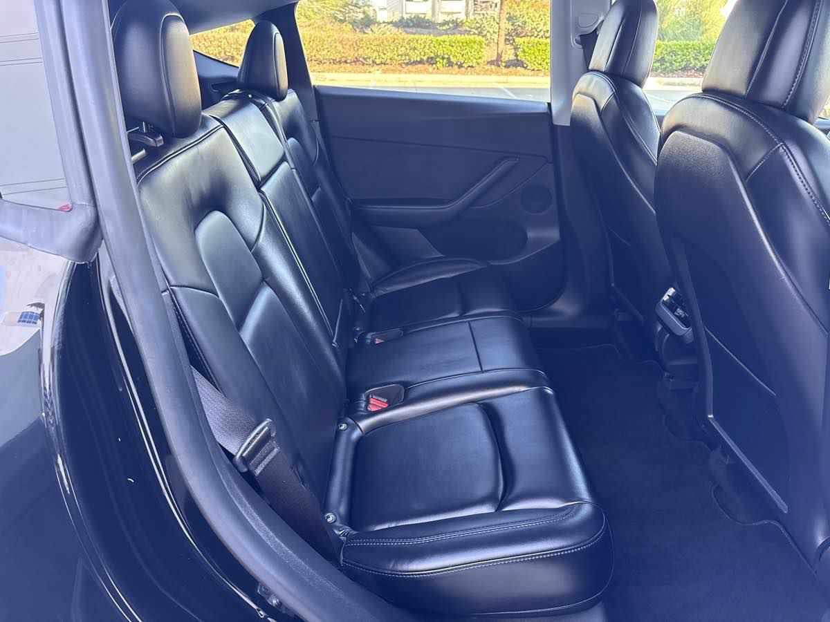 Used 2021 Tesla Model Y Long Range AWD/4WD image 14