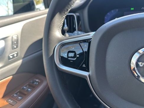 Certified 2025 Volvo V60 B5 Cross Country Plus image 27