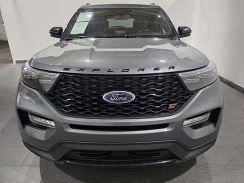 Used 2024 Ford Explorer ST w/ Equipment Group 401A image 8