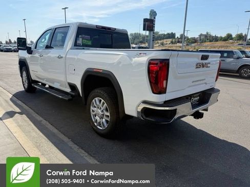 Used 2023 GMC Sierra 2500 SLT w/ SLT Premium Package AWD/4WD image 7