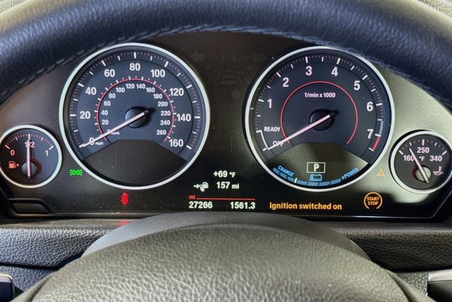 Used 2018 BMW 330e w/ Premium Package RWD image 12