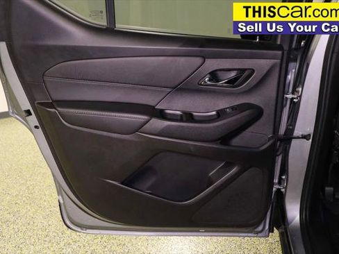 Used 2023 Chevrolet Traverse LT image 27