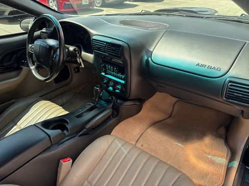Used 2002 Chevrolet Camaro Z28 w/ SS Performance/Appearance Pkg RWD image 20