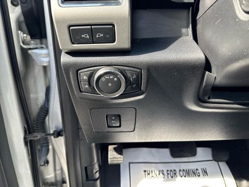 Used 2017 Ford F150 Lariat w/ Equipment Group 502A Luxury image 21