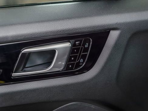 Used 2019 Porsche Cayenne image 49