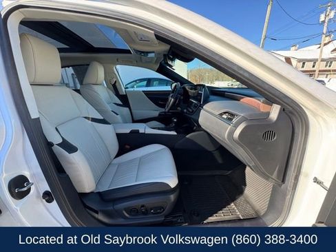 Used 2025 Lexus ES 350 Ultra Luxury image 33