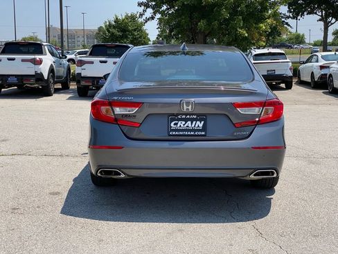 Used 2018 Honda Accord Sport image 6