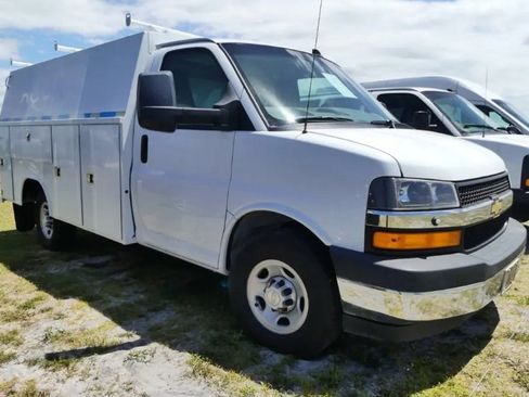 Used 2020 Chevrolet Express 3500 w/ Power Convenience Package RWD image 1