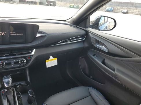 New 2026 Buick Envista Sport Touring image 14