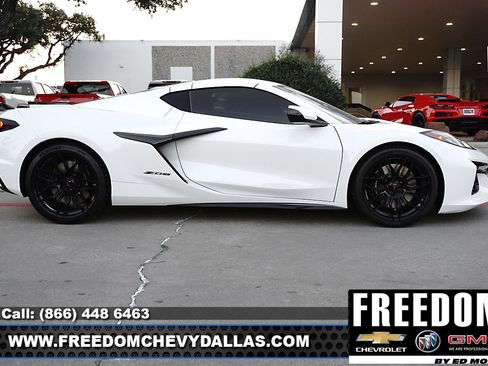 New 2025 Chevrolet Corvette Z06 image 8