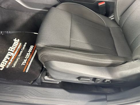 Used 2023 Subaru Legacy Premium image 11