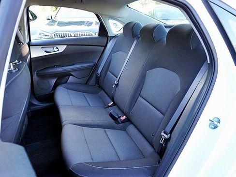 Used 2023 Kia Forte LX FWD image 14