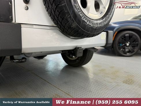 Used 2015 Jeep Wrangler Unlimited Sahara w/ Dual Top Group AWD/4WD image 15