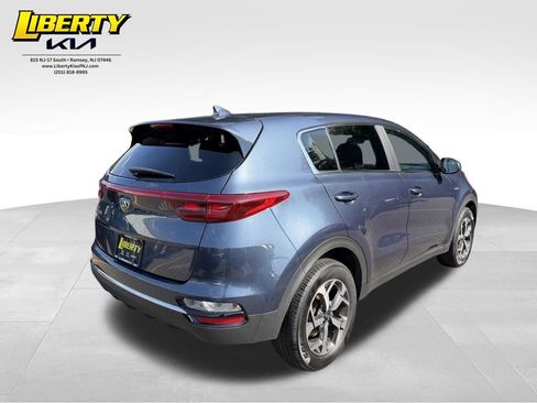 Used 2022 Kia Sportage LX AWD/4WD image 7