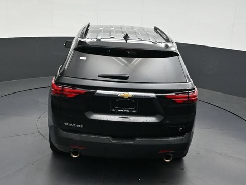 Used 2023 Chevrolet Traverse LT FWD image 19