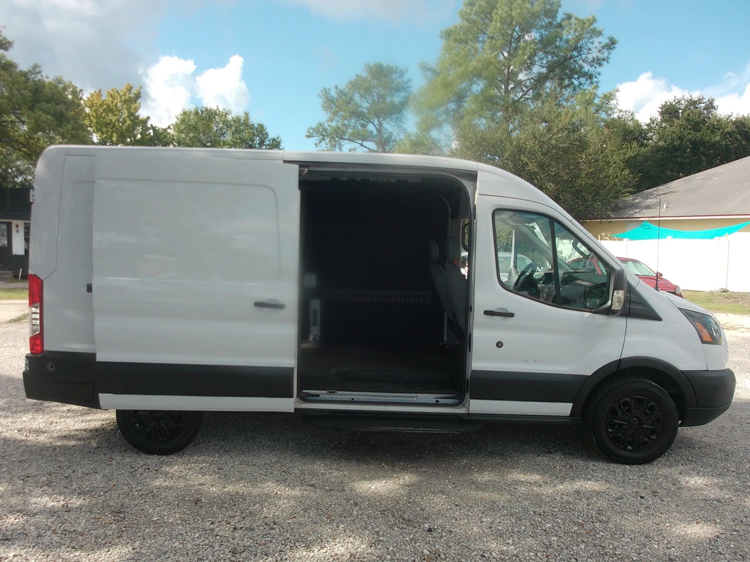 Used 2019 Ford Transit 150 148 Medium Roof RWD image 26