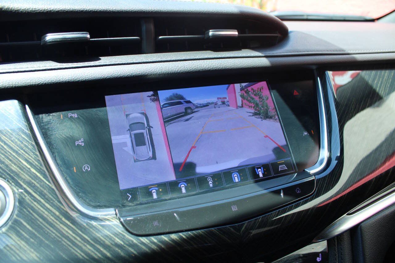Used 2020 Cadillac XT6 Premium Luxury AWD/4WD image 26
