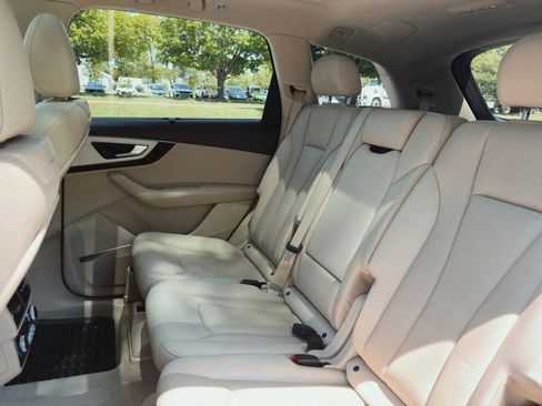 Used 2019 Audi Q7 2.0T Premium Plus w/ Premium Plus Package AWD/4WD image 23