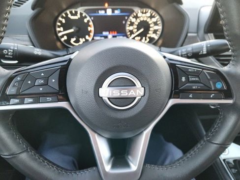 Used 2024 Nissan Altima 2.5 SV w/ SV Premium Package image 13