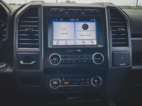 Used 2019 Ford Expedition Max XLT AWD/4WD image 3