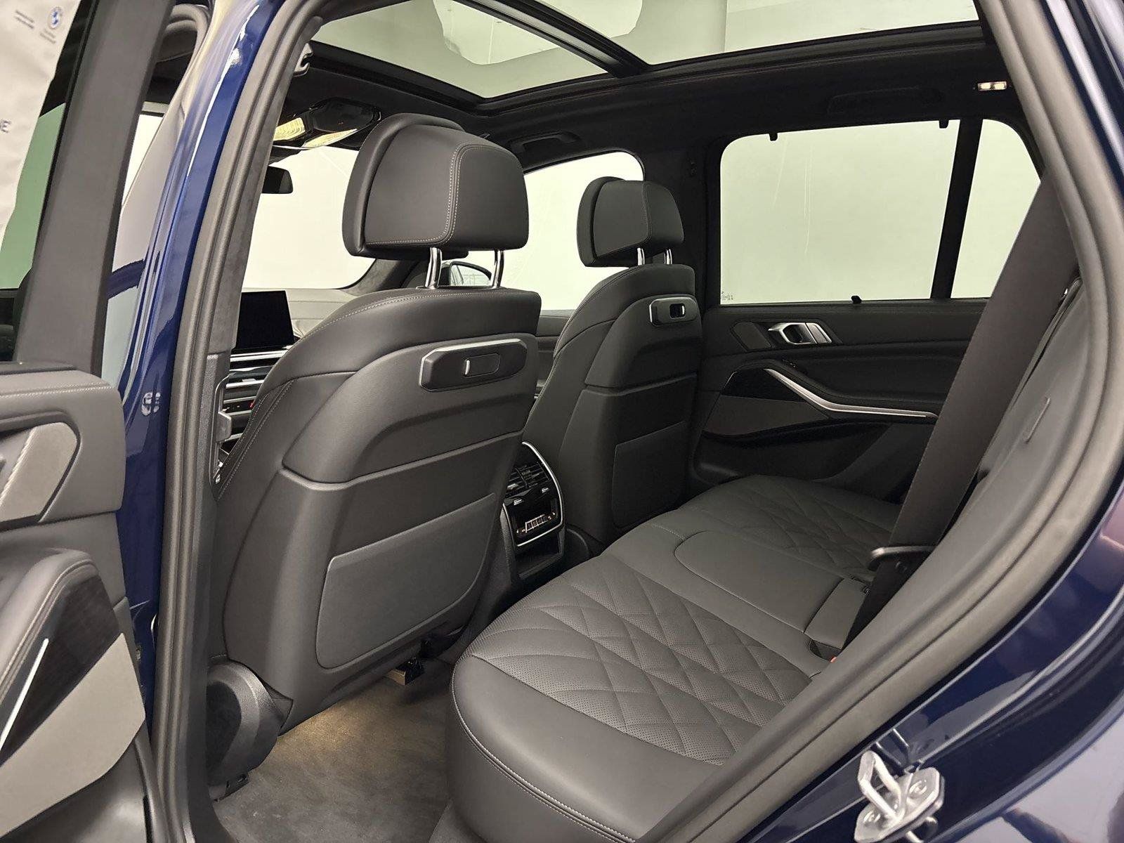 New 2026 BMW X5 xDrive40i w/ M Sport Package AWD/4WD image 29