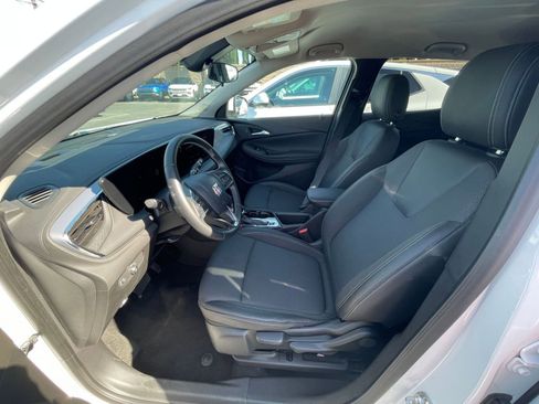 Used 2025 Buick Encore GX Preferred image 24