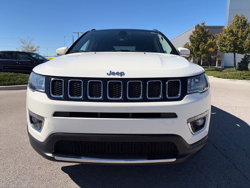 Used 2019 Jeep Compass Limited AWD/4WD image 2
