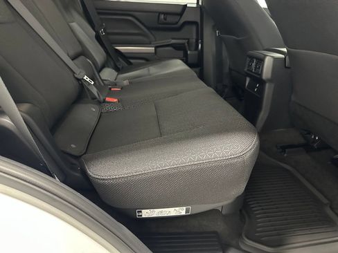 Used 2025 Toyota 4Runner SR5 AWD/4WD image 50