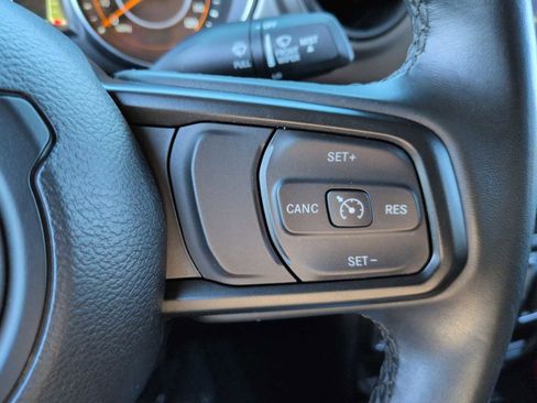 Used 2022 Jeep Wrangler Unlimited Sport image 24