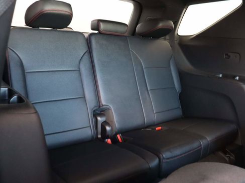 Used 2026 Chevrolet Traverse Z71 AWD/4WD image 19