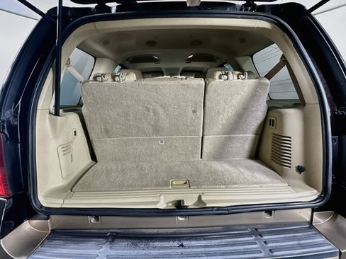 Used 2013 Ford Expedition XLT RWD image 28