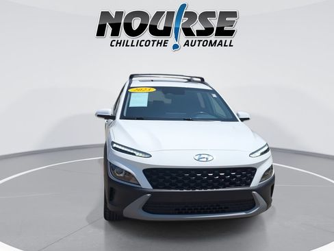 Used 2023 Hyundai Kona SEL w/ Convenience Package FWD image 3