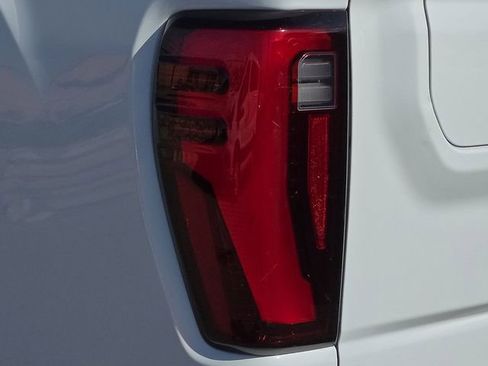 Used 2024 GMC Sierra 2500 Denali Ultimate image 11