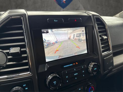 Used 2015 Ford F150 XLT w/ Equipment Group 302A Luxury RWD image 16