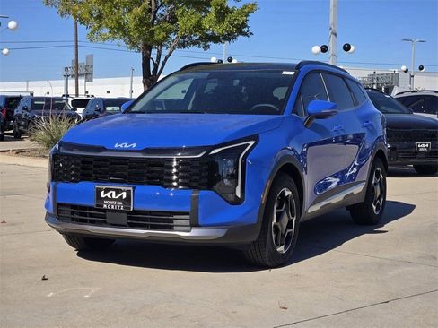 New 2026 Kia Sportage EX w/ EX Panorama Roof Package FWD image 2