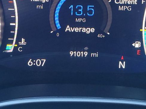 Used 2021 Chrysler Pacifica Touring-L image 17